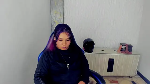 Charis_21 – Live XXX-chat