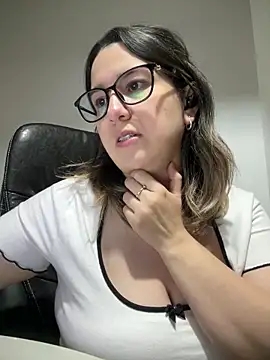 Chat XXX en directo de amooraaamoon