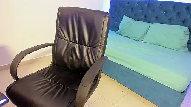 Pokazy przed kamerką – jordan_colman