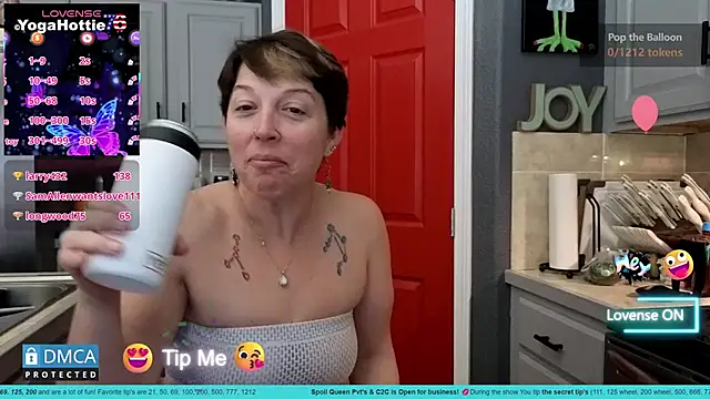 Онлайн чат XXX YogaHottie76