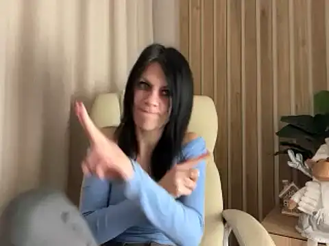 InjaAtHome's Live XXX Chat