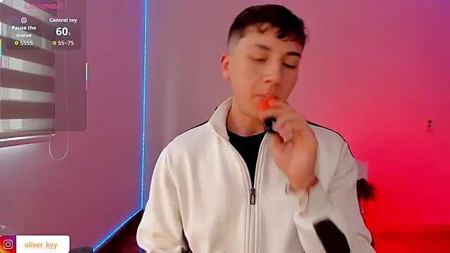 Sembang XXX Secara Langsung oliver_kyy