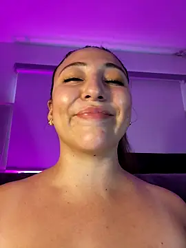 VickyHoult – Live XXX-chat