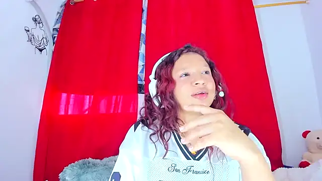 Emily_Coper18's Live XXX Chat