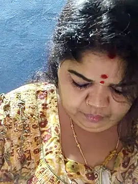 tamilthanushriのライブXXXチャット