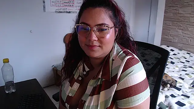 girl_milk2's Live XXX Chat