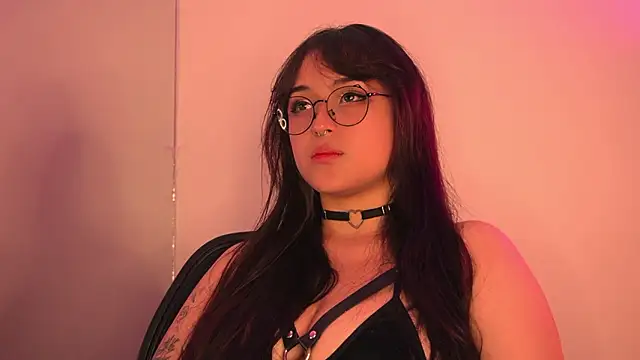 Gloomydoll Live XXX-Chat