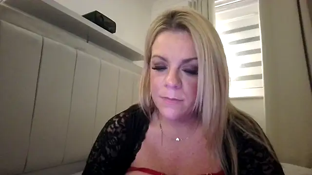 Chat +18 de Stacey-lacey-uk1 ao vivo