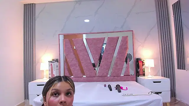 Wonderkloe_ Live XXX-Chat