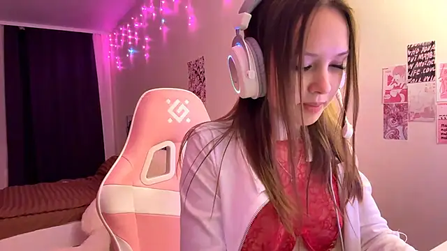 Nelly_Sweetgirl's Live XXX Chat