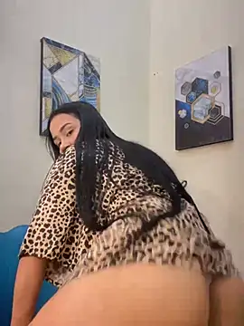 IriaLux: онлайн-секс-чат