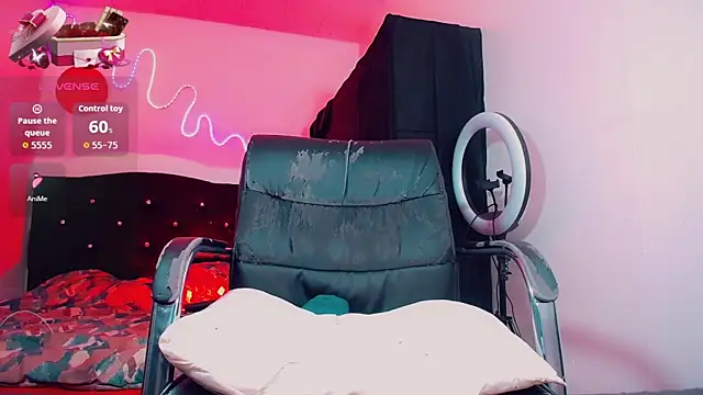 Kendall_hornyy's Webcam Show