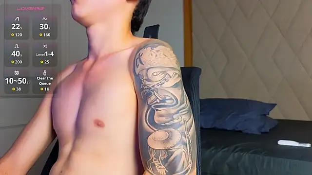 Pertunjukan Kamera Web KingAlexis_