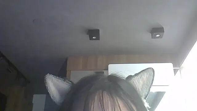 SkinnyKitten Adlı Modelin Canlı XXX Sohbeti