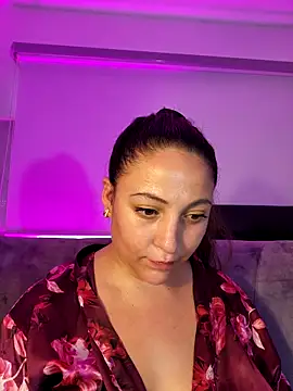 دردشة VickyHoult الجنسية المباشرة