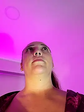 Онлайн чат XXX VickyHoult