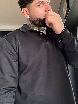 Онлайн чат XXX crazybarber69