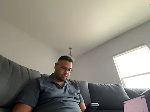 humble_max10's Live XXX Chat