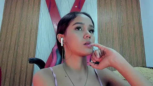 MarianaManzur's Live XXX Chat