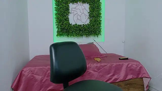 KaelSwitch Chat XXX live