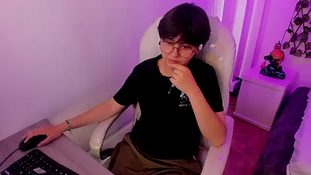 Nathaly_ds élő XXX-chatje