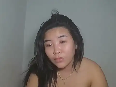 ZyeiiiのライブXXXチャット