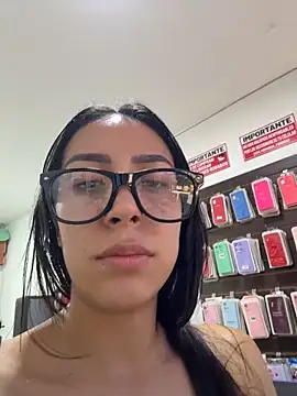 _alabina_ Adlı Modelin Canlı XXX Sohbeti