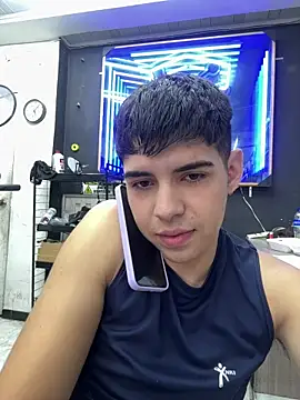 Johan_stick Adlı Modelin Canlı XXX Sohbeti