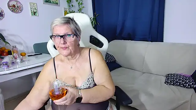 Chat XXX ao vivo de Selenna57