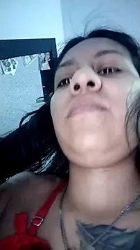 Tiphanydirty3 Adlı Modelin Canlı XXX Sohbeti