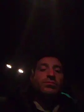 openlegsforyou élő XXX-chatje