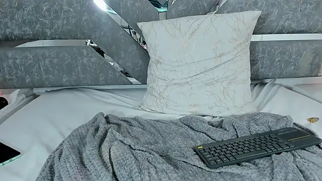 Slut_Milf_ 即時 XXX 聊天