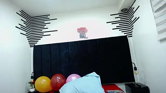 Онлайн чат XXX QueenMatturex