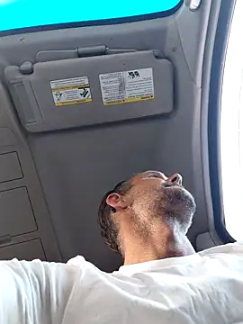 Hungwell1515 即時 XXX 聊天