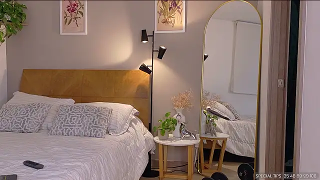 sarah_rayy Chat XXX live