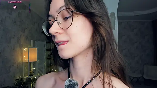 Živý XXX chat ReneeLippeatt