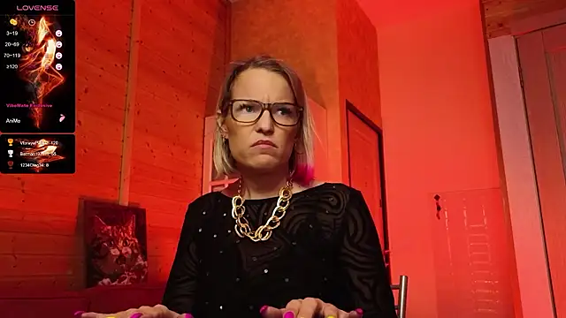 Lady_Shine's Live XXX Chat