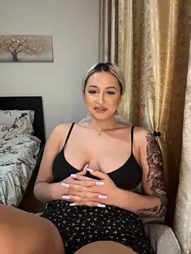 แชท XXX สดของ Kylie_One