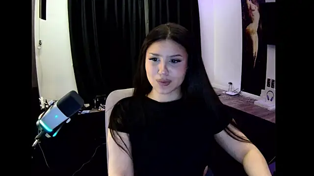 Nicole_pretty Webcamshow