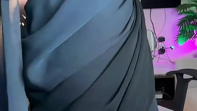 Wow-nisha Chat XXX live