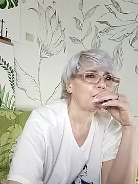 Catty_Lady 即時 XXX 聊天