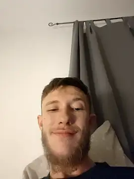 Andreas2335 Live XXX Chat