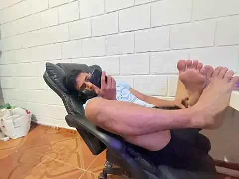 Chat XXX Live Max_TheHorseDick