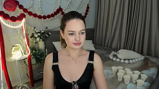 MiracleCurly Chat XXX live