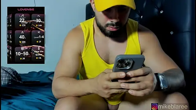 mikeblaree's Live XXX Chat