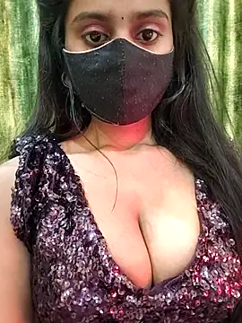 Show modela Aanya_hotty na web-kameri