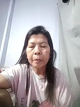 TropicalFlower élő XXX-chatje