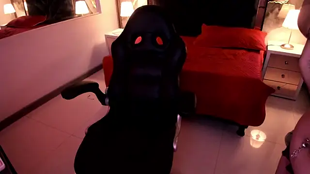 SusanVilla 现场XXX聊天