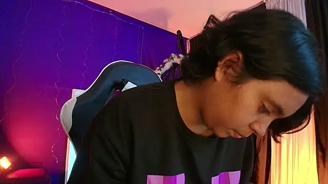 Emmapark_ élő XXX-chatje