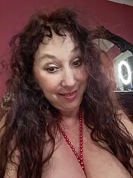 GypsyEsmeralda's Live XXX Chat